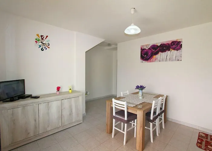 Casa Fronte *